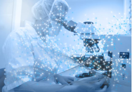 Microscope moderne en utilisation : observations précises au niveau microscopique.